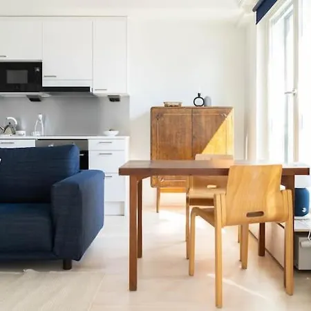 Stylish New 1br In Aurinkolahti